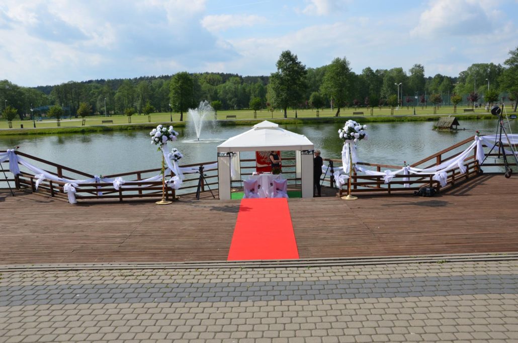 Pierwszy ślub w plenerze