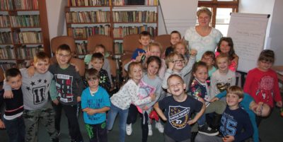 Dzieciaki programują, czyli Code Week w lidzbarskiej bibliotece