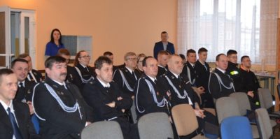 Strażacy ochotnicy z certyfikatem