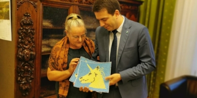 Kolejny haftowany jednorożec
